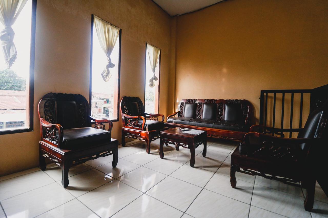 Reddoorz Near Jalan Gatot Subroto Medan Hotel Bagian luar foto