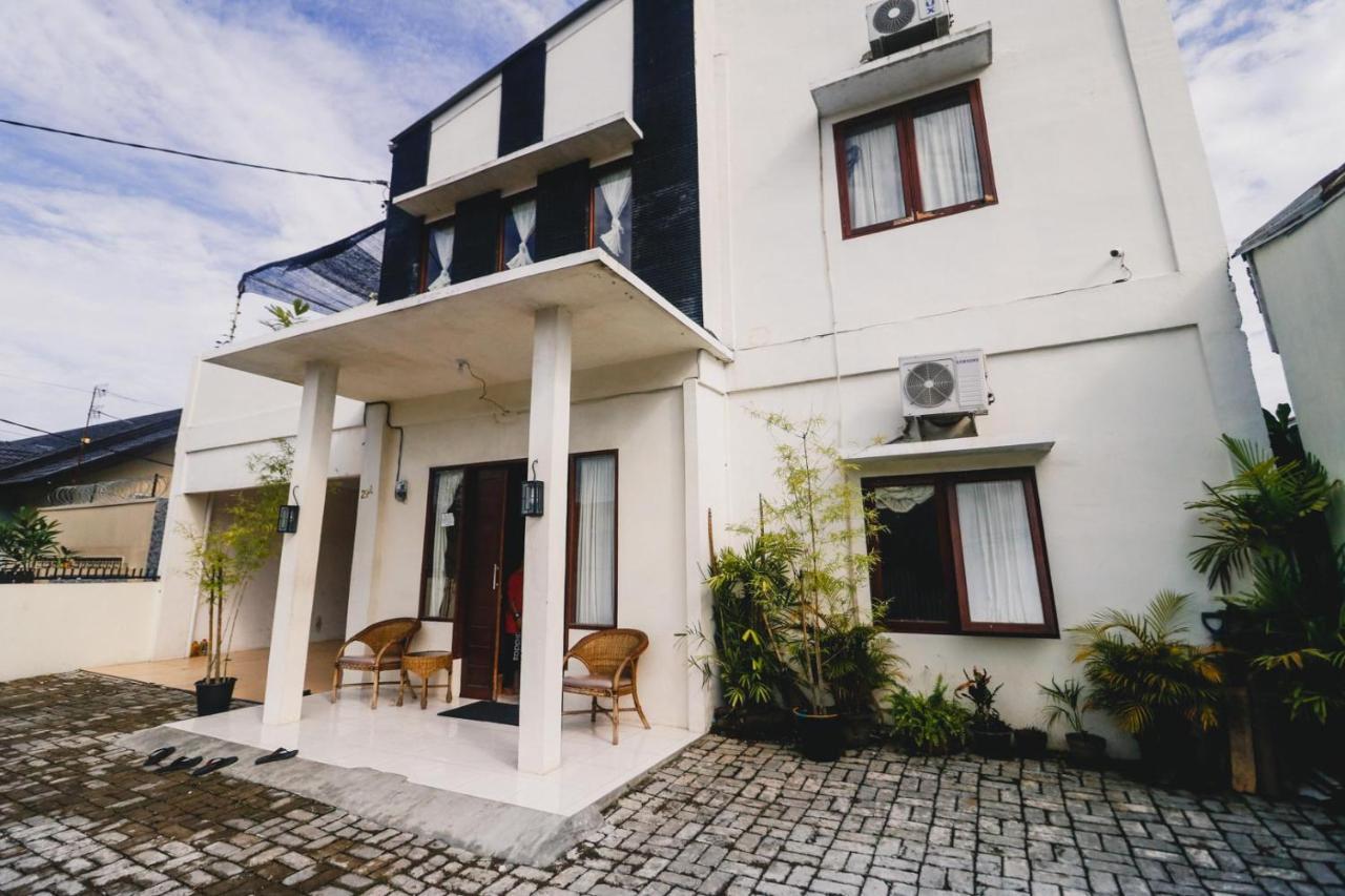 Reddoorz Near Jalan Gatot Subroto Medan Hotel Bagian luar foto