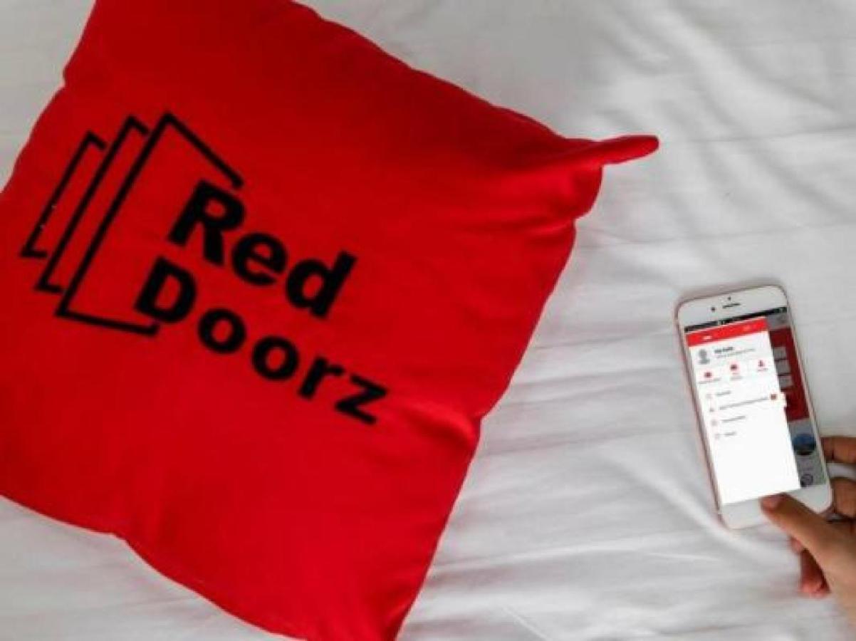 Reddoorz Near Jalan Gatot Subroto Medan Hotel Bagian luar foto